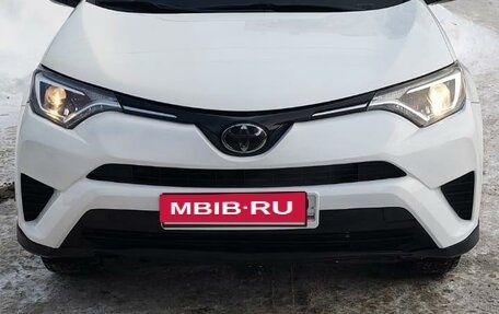 Toyota RAV4, 2018 год, 3 200 000 рублей, 16 фотография