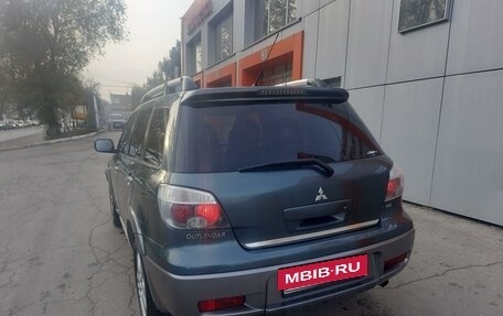 Mitsubishi Outlander III рестайлинг 3, 2005 год, 760 000 рублей, 7 фотография