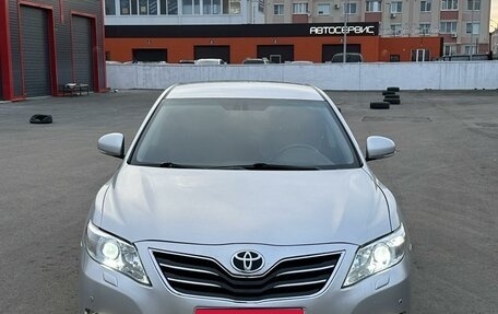 Toyota Camry, 2011 год, 1 300 000 рублей, 1 фотография