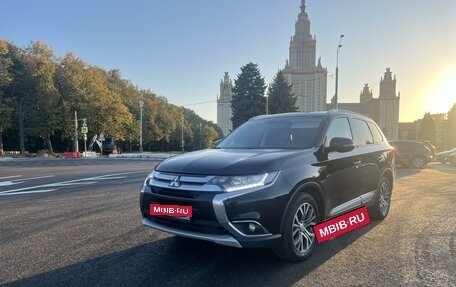 Mitsubishi Outlander III рестайлинг 3, 2018 год, 2 200 000 рублей, 1 фотография