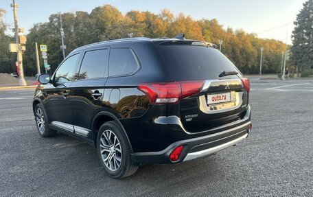 Mitsubishi Outlander III рестайлинг 3, 2018 год, 2 200 000 рублей, 6 фотография