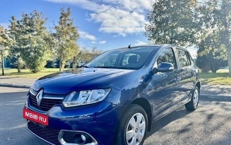 Renault Sandero II рестайлинг, 2015 год, 650 000 рублей, 2 фотография