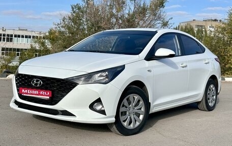 Hyundai Solaris II рестайлинг, 2020 год, 1 670 000 рублей, 2 фотография