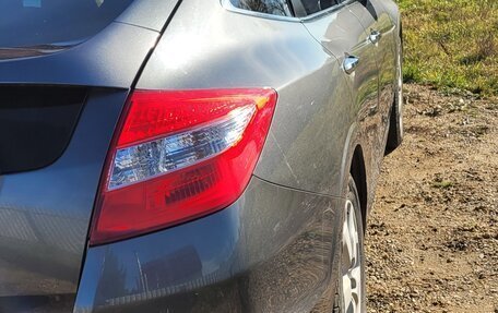 Honda Crosstour I рестайлинг, 2011 год, 1 390 000 рублей, 20 фотография