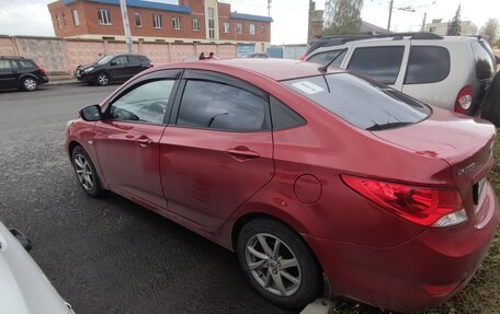 Hyundai Solaris II рестайлинг, 2013 год, 950 000 рублей, 5 фотография