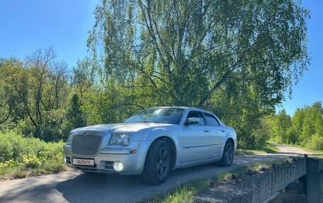 Chrysler 300C II, 2008 год, 1 210 000 рублей, 16 фотография