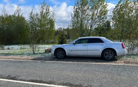 Chrysler 300C II, 2008 год, 1 210 000 рублей, 17 фотография