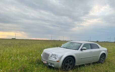 Chrysler 300C II, 2008 год, 1 210 000 рублей, 19 фотография