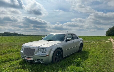 Chrysler 300C II, 2008 год, 1 210 000 рублей, 21 фотография