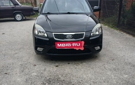 KIA Rio II, 2010 год, 760 000 рублей, 2 фотография