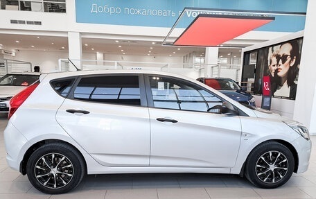 Hyundai Solaris II рестайлинг, 2014 год, 1 067 000 рублей, 4 фотография