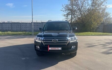 Toyota Land Cruiser 200, 2020 год, 10 450 000 рублей, 2 фотография