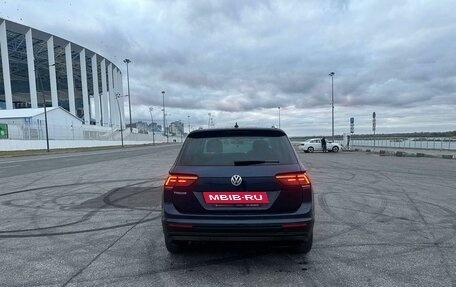 Volkswagen Tiguan II, 2017 год, 2 799 000 рублей, 9 фотография