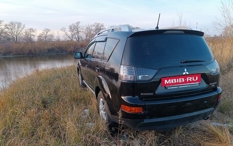 Mitsubishi Outlander III рестайлинг 3, 2008 год, 1 080 000 рублей, 15 фотография