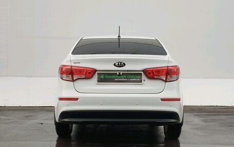 KIA Rio III рестайлинг, 2015 год, 915 000 рублей, 6 фотография