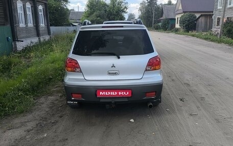 Mitsubishi Outlander III рестайлинг 3, 2002 год, 560 000 рублей, 1 фотография