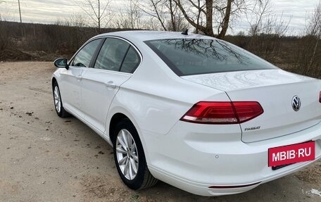 Volkswagen Passat B8 рестайлинг, 2019 год, 2 475 000 рублей, 4 фотография