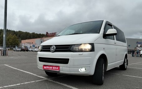 Volkswagen Caravelle T5, 2010 год, 1 650 000 рублей, 2 фотография