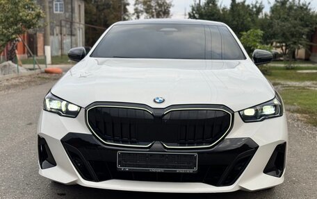 BMW 5 серия, 2024 год, 8 200 000 рублей, 2 фотография