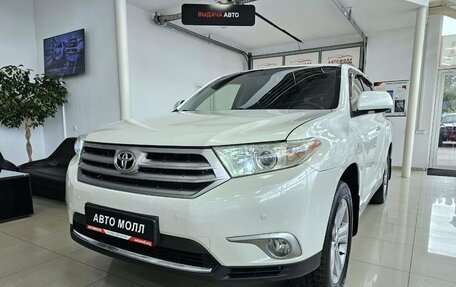 Toyota Highlander III, 2012 год, 2 889 000 рублей, 3 фотография