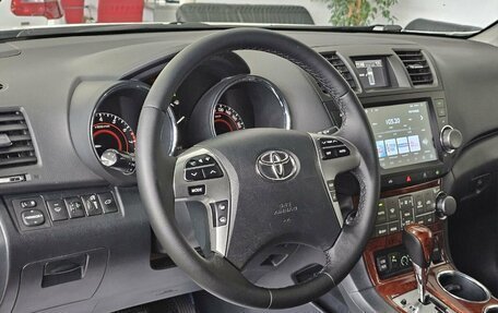 Toyota Highlander III, 2012 год, 2 889 000 рублей, 15 фотография