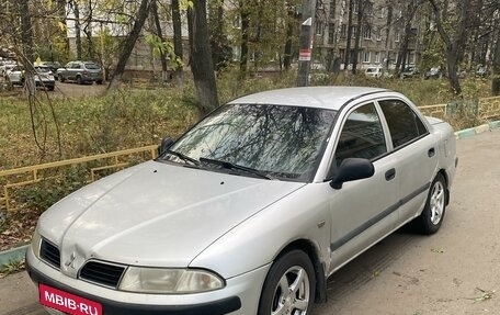 Mitsubishi Carisma I, 2000 год, 160 000 рублей, 1 фотография