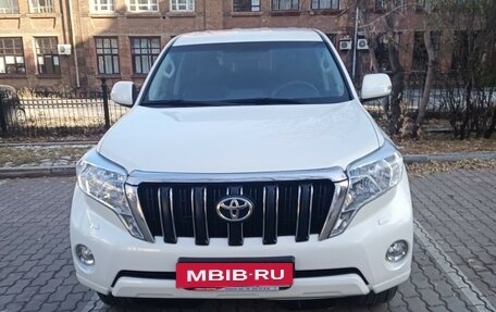 Toyota Land Cruiser Prado 150 рестайлинг 2, 2015 год, 3 650 000 рублей, 2 фотография