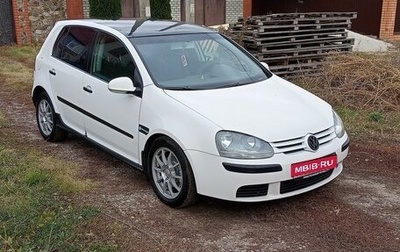 Volkswagen Golf V, 2004 год, 680 000 рублей, 1 фотография