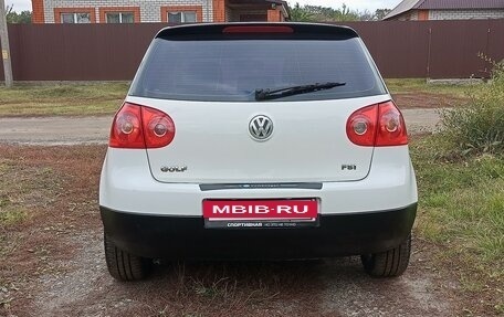 Volkswagen Golf V, 2004 год, 680 000 рублей, 3 фотография