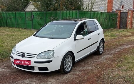 Volkswagen Golf V, 2004 год, 680 000 рублей, 6 фотография