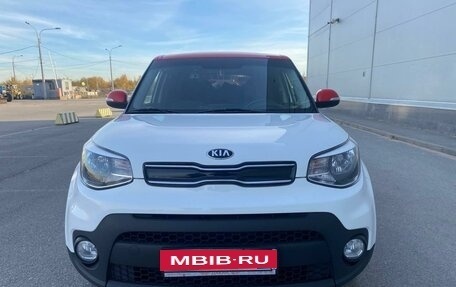 KIA Soul II рестайлинг, 2018 год, 1 995 000 рублей, 8 фотография