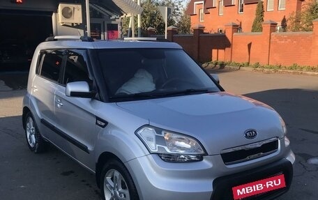 KIA Soul I рестайлинг, 2011 год, 900 000 рублей, 3 фотография