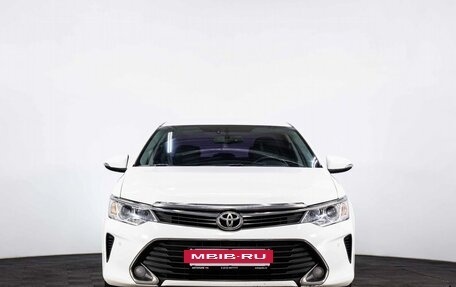 Toyota Camry, 2015 год, 1 820 000 рублей, 2 фотография