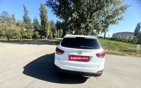 Hyundai ix35 I рестайлинг, 2011 год, 1 600 000 рублей, 10 фотография