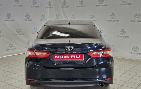 Toyota Camry, 2018 год, 3 030 000 рублей, 6 фотография