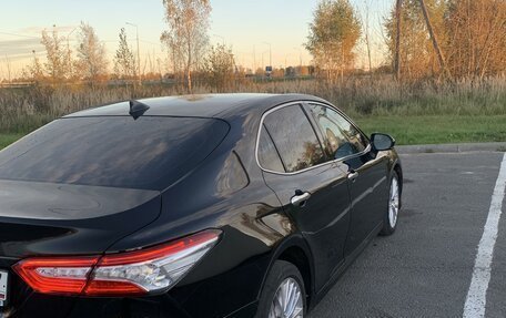 Toyota Camry, 2019 год, 2 200 000 рублей, 6 фотография