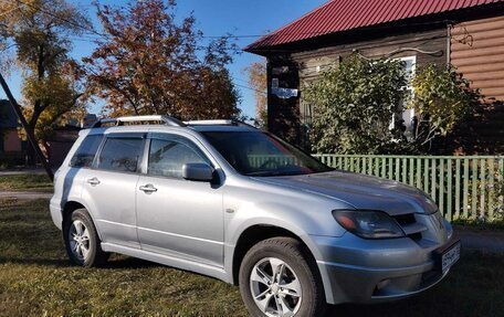 Mitsubishi Outlander III рестайлинг 3, 2003 год, 865 000 рублей, 10 фотография