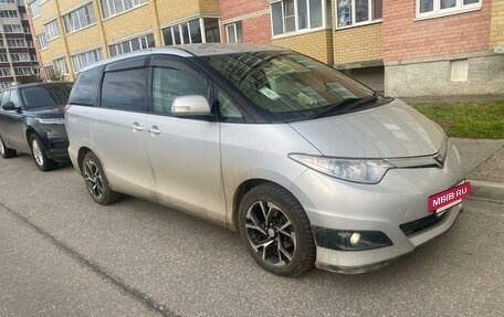 Toyota Estima III рестайлинг -2, 2006 год, 900 000 рублей, 17 фотография