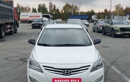 Hyundai Solaris II рестайлинг, 2015 год, 1 150 000 рублей, 4 фотография