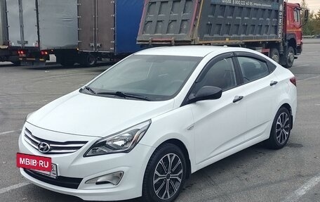 Hyundai Solaris II рестайлинг, 2015 год, 1 150 000 рублей, 5 фотография