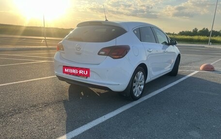 Opel Astra J, 2013 год, 1 150 000 рублей, 3 фотография