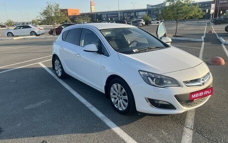 Opel Astra J, 2013 год, 1 150 000 рублей, 15 фотография