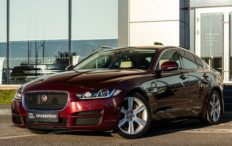 Jaguar XE I рестайлинг, 2015 год, 2 449 000 рублей, 2 фотография