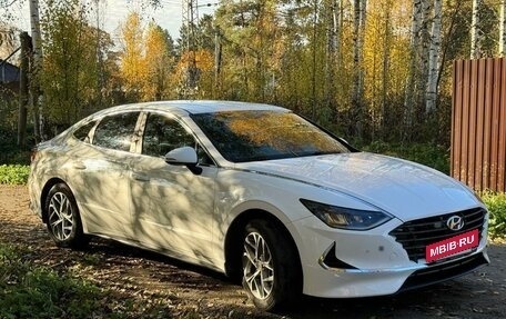 Hyundai Sonata VIII, 2020 год, 2 320 000 рублей, 2 фотография