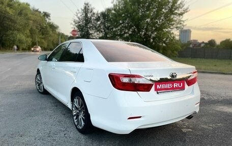 Toyota Camry, 2012 год, 1 590 000 рублей, 3 фотография