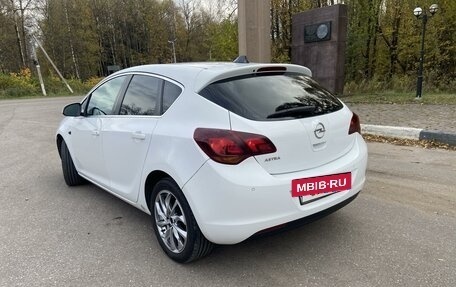 Opel Astra J, 2011 год, 980 000 рублей, 3 фотография