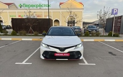 Toyota Camry, 2021 год, 3 100 000 рублей, 1 фотография