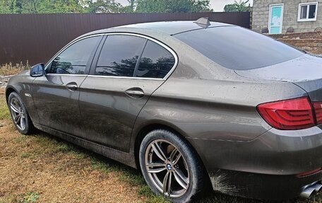 BMW 5 серия, 2010 год, 1 500 000 рублей, 2 фотография