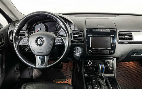 Volkswagen Touareg III, 2012 год, 2 197 000 рублей, 12 фотография