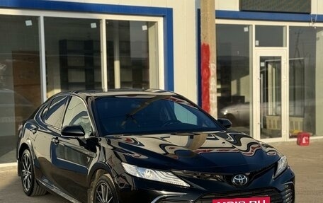 Toyota Camry, 2021 год, 3 850 000 рублей, 8 фотография